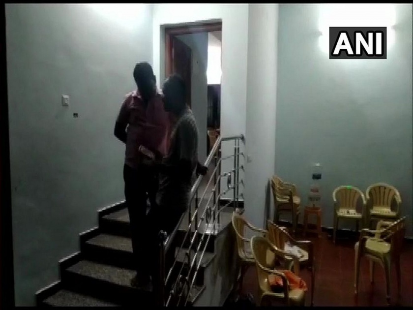 IT Dept conducts raids at house where DMK candidate Kanimozhi | डीएमके नेत्या कनिमोझी यांच्या निवासस्थानावर प्राप्तिकर विभागाची धाड