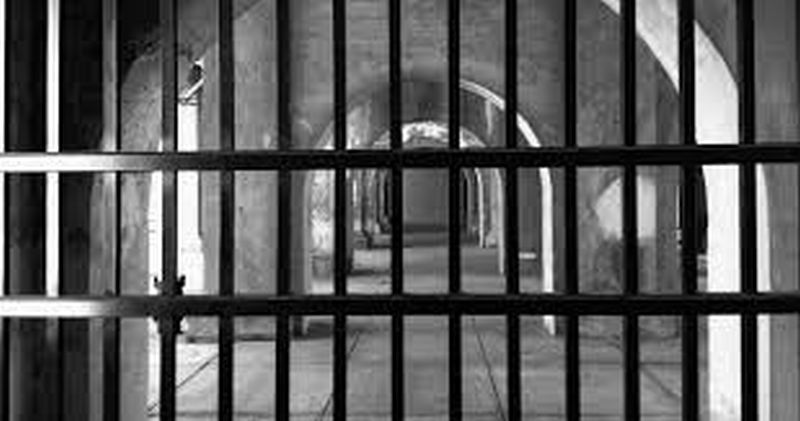Prisoners with higher sentences are sent to another district | जास्त शिक्षा असलेल्या कैद्यांना पाठविले जाते दुसऱ्या जिल्ह्यात
