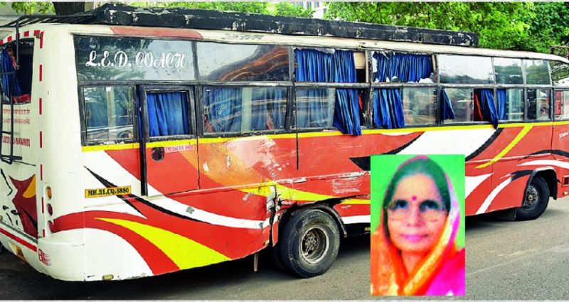 Speedy Truck hit Jain pilgrims passenger bus , a woman died, 13 injured | जैन भाविकांच्या प्रवासी बसला ट्रकची धडक : एका महिलेचा मृत्यू, १३ जखमी