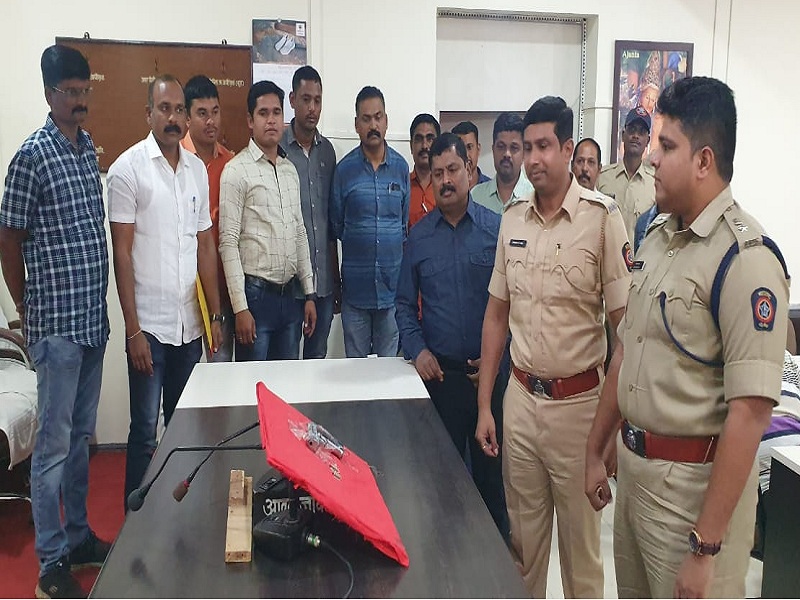 Nanded's pistol seized in Jalna; two arrested with pistols and cartridges | नांदेडचे पिस्तुल जालन्यात; गावठी पिस्तुल आणि काडतुसांसह दोघे जेरबंद