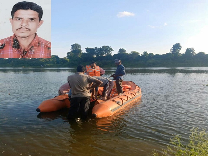 Fisherman missing in Purna river; After 23 hours search operation run by the administration | पूर्णा नदीपात्रात मच्छिमार बेपत्ता; प्रशासनाकडून २३ तासानंतर शोधकार्य