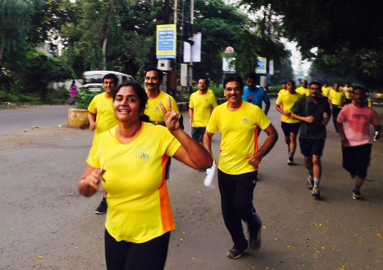 Jalgaonkar run for healthy health | सुदृढ आरोग्यासाठी धावले जळगावकर