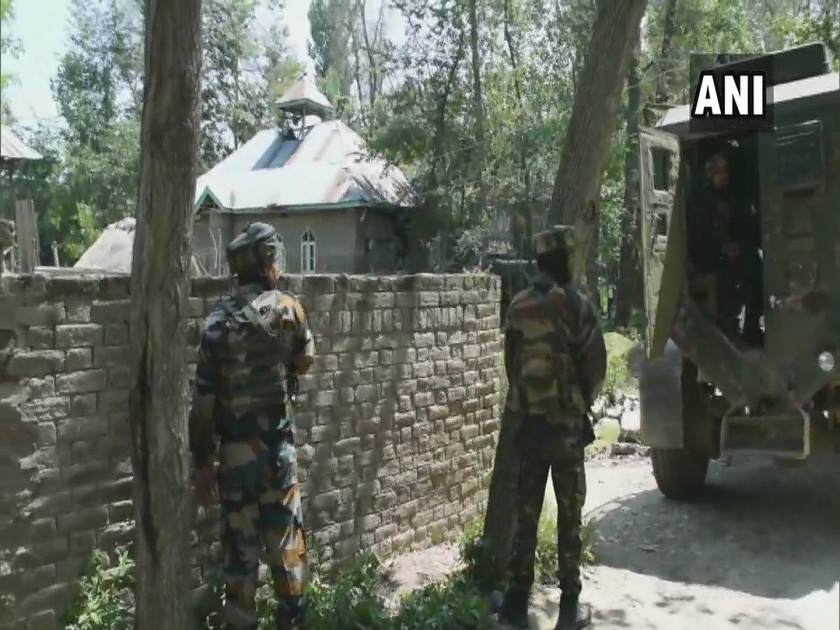 Pulwama encounter Two terrorists killed, arms & ammunition recovered | Jammu And Kashmir : पुलवामा चकमकीत दोन दहशतवाद्यांचा खात्मा