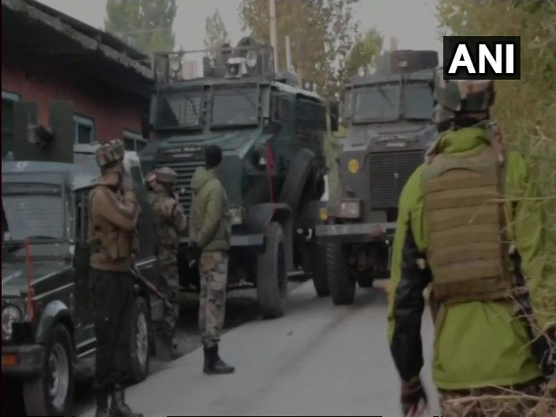 Jammu And Kashmir : one terrorist killed in Pulwama Encounter | Jammu-Kashmir : एका दहशतवाद्याचा खात्मा करण्यात जवानांना यश