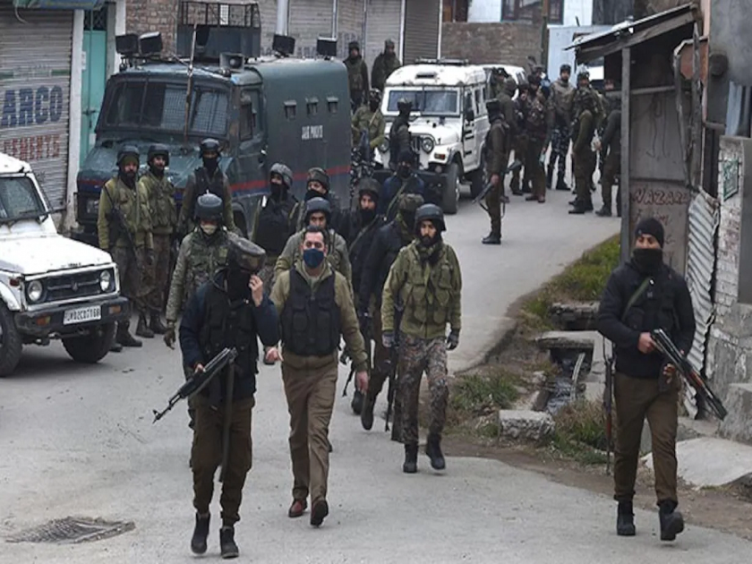 Jammu Kashmir Budgam encounter; Security forces killed Terrorists Latif Rather | राहुल भटचा मारेकरी ठार; चकमकीत 3 जणांचा खात्मा, पुलवामात 30 किलो स्फोटके जप्त