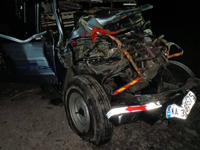 Fatal accident of Travels Cruiser on Vijaypur-Guhagar Highway Seven people died | विजयपूर -गुहागर महामार्गावर ट्रॅव्हल्स क्रूजरचा भीषण अपघात; सात जणांचा मृत्यू