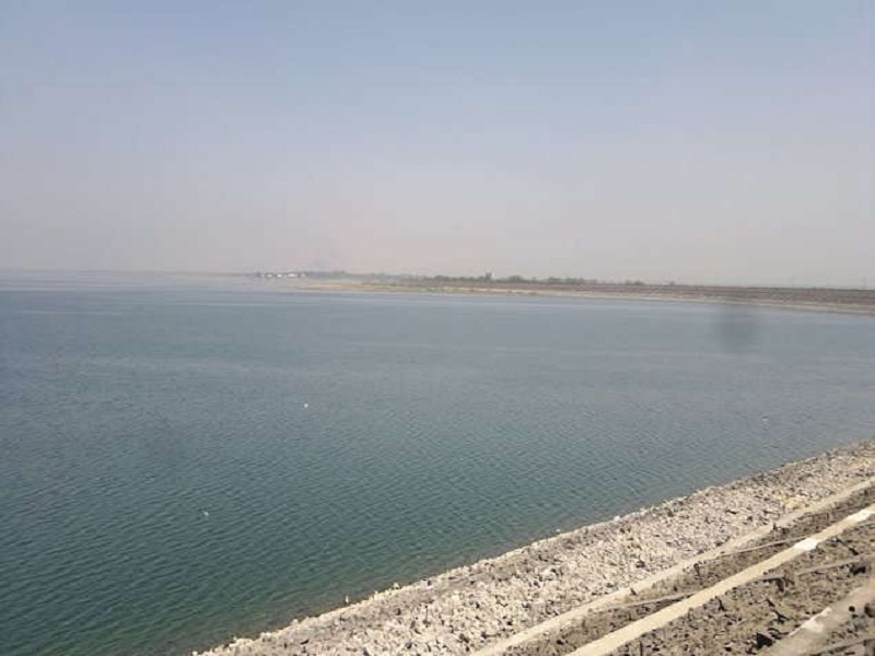 Due to increase in arrivals, water stock of Jaikwadi dam increases by half percentage | आवक वाढल्याने जायकवाडी धरणाच्या जलसाठ्यात अर्ध्या टक्क्याने वाढ 
