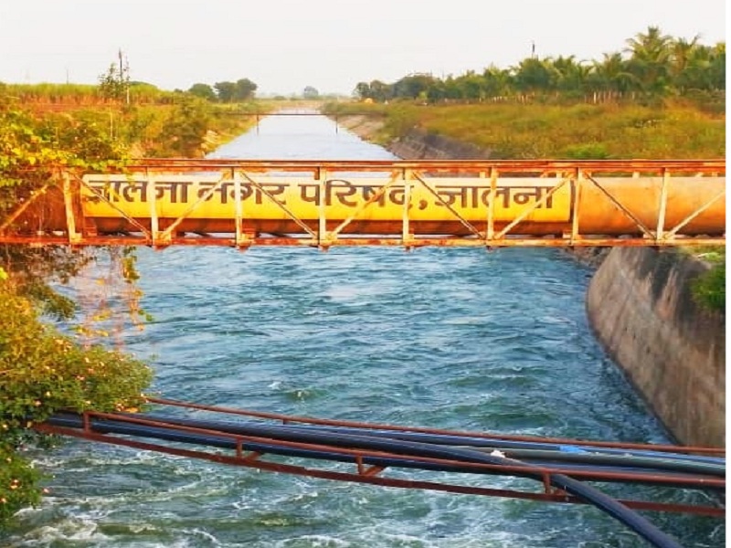 Consolation to farmers! Discharge of 700 cusecs from the left canal of Jayakwadi dam for rabi season | शेतकऱ्यांना दिलासा ! रबी हंगामासाठी जायकवाडी धरणाच्या डाव्या कालव्यातून ७०० क्युसेकचा विसर्ग