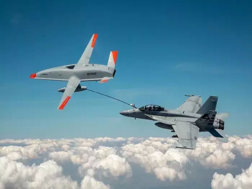 Dangerous Video! All shocked by America's actions; Drones refuel the fighter jet in the air | खतरनाक Video! अमेरिकेच्या कारनाम्याने सारे हैरान; ड्रोनमधून हवेतच लढाऊ विमानात भरले इंधन