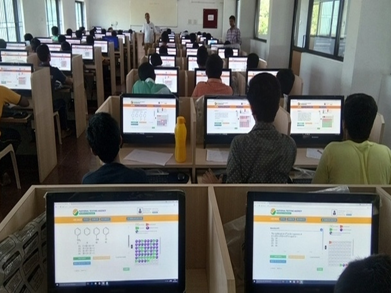 Changes in test dates for the fourth phase of ‘JEE-Main’; So far 7.32 lakh students have registered | ‘जेईई-मेन’च्या चौथ्या टप्प्यातील परीक्षेच्या तारखांमध्ये बदल; आतापर्यंत ७.३२ लाख विद्यार्थ्यांनी नाेंदणी