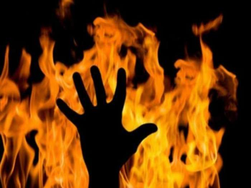 The moneylender burned the young man alive; Incident at Junction in Indapur taluka pdc | सावकाराने तरुणाला जिवंत जाळले; इंदापूर तालुक्यातील जंक्शन येथील घटना