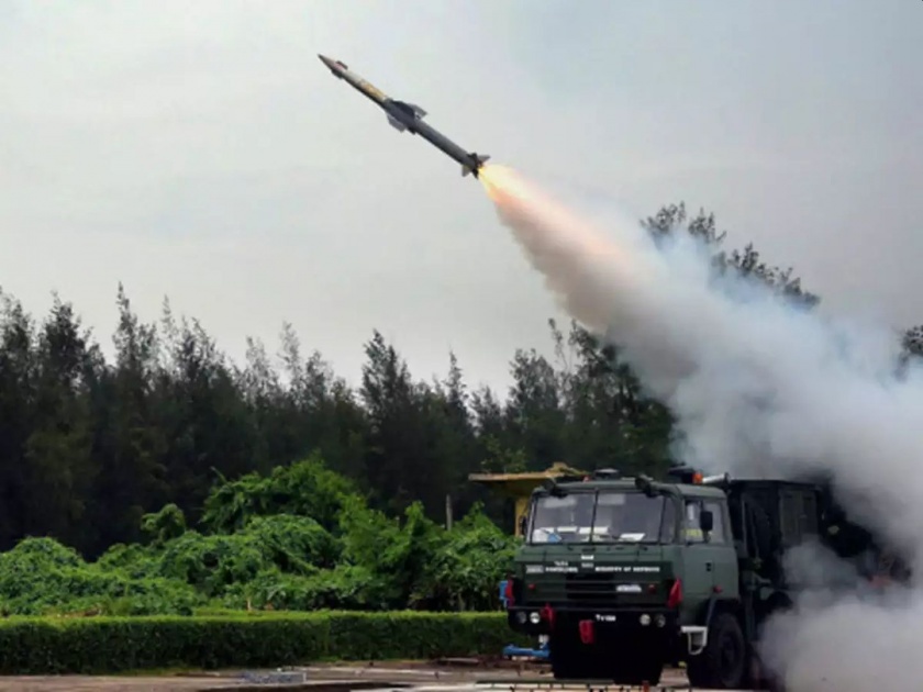 Deadly MRSAM missile system handed over to IAF; multiple Targets in 70 km Area | MRSAM missile: काही क्षणांत 70 किमीपर्यंत मारा करण्याची क्षमता! खतरनाक MRSAM मिसाईल हवाई दलाच्या ताफ्यात