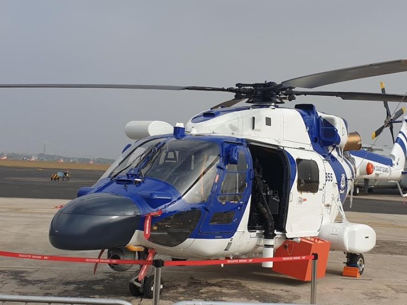 Special helicopter made for Naidla | नाैदलासाठी बनविले खास हेलिकॉप्टर