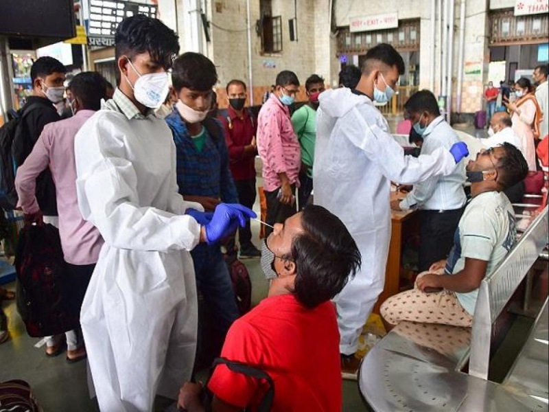 Testing only if there are symptoms; More than 16,000 patients a day in Mumbai | लक्षणे असतील तरच होणार चाचणी; मुंबई महापालिकेने बदलले मार्गदर्शक तत्त्वे