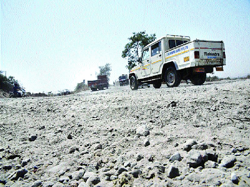 JNPT becomes National Highway | जेएनपीटी राष्ट्रीय महामार्ग बनला मृत्यूचा सापळा
