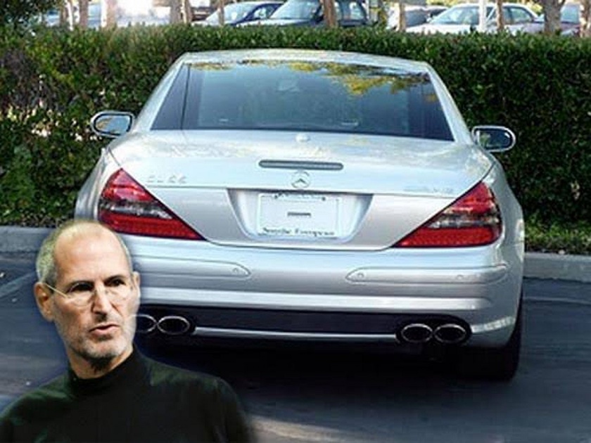 Here's Why Steve Jobs Never Had A Number Plate On His Car | अ‍ॅपलचे मुख्य स्टीव जॉब्स यांच्या कारला कधीच नंबर प्लेट का नव्हती?