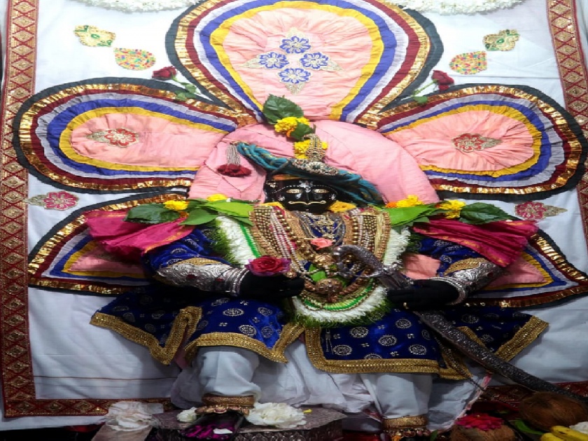 On the sixth occasion of Sharadiya Navaratrotsava, Jotiba Khadi Alankari Pooja in Sardari form of Five Petal Lotus Flower | Navratri 2023: सहाव्या माळेला जोतिबाची कमळपुष्प पाच पाकळ्यातील खडी अलंकारिक पूजा 
