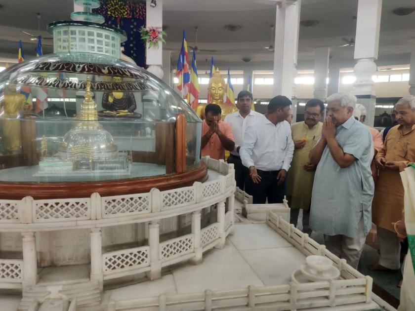 Vishwa Hindu Parishad International Working President Alok Kumar's visit to Deekshabhumi | विश्व हिंदू परिषदेचे आंतरराष्ट्रीय कार्याध्यक्ष आलोककुमार यांची दीक्षाभूमीला भेट