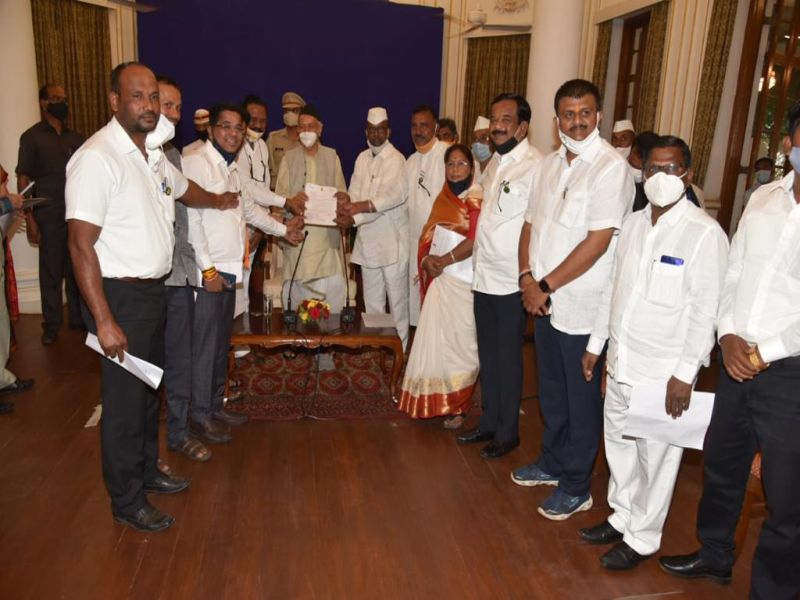 All the tribal MLAs in the assembly met Governor Bhagat Singh Koshyari | विधानसभेतील समस्त आदिवासी आमदारांनी घेतली राज्यपाल भगतसिंह कोश्यारी यांची भेट