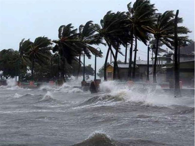 Extreme vigilance on the Konkan coast; Chance of torrential rain with thunderstorms | कोकण किनारपट्टीला अतिदक्षतेचा इशारा; विजेच्या कडकडाटासह मुसळधार पावसाचा शक्यता  