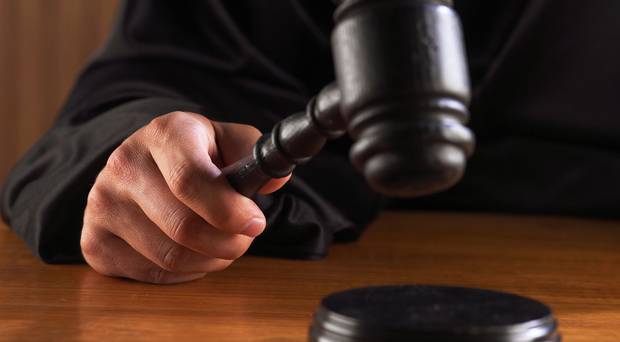 Highly-paid judges benefit three increments | उच्चशिक्षित न्यायाधीशांना तीन वेतनवाढींचा लाभ