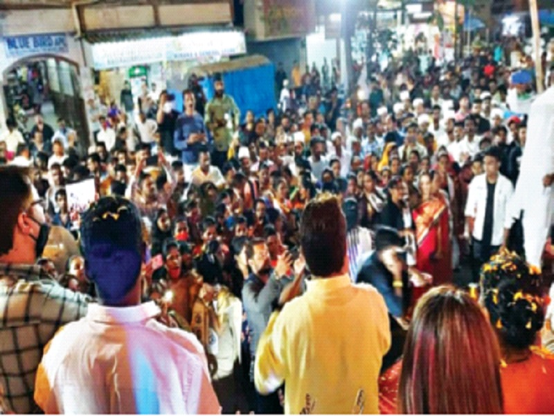Crowd on Jyoti Kalani's birthday, show of strength by supporters | ज्योती कलानी यांच्या वाढदिवसाला गर्दी, समर्थकांचे शक्तिप्रदर्शन