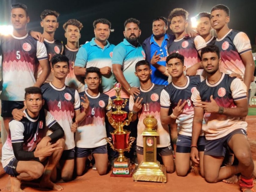 Kabaddi: Pune and Thane teams won the title | कबड्डी : पुणे आणि ठाणे संघांनी पटकावली जेतेपदे