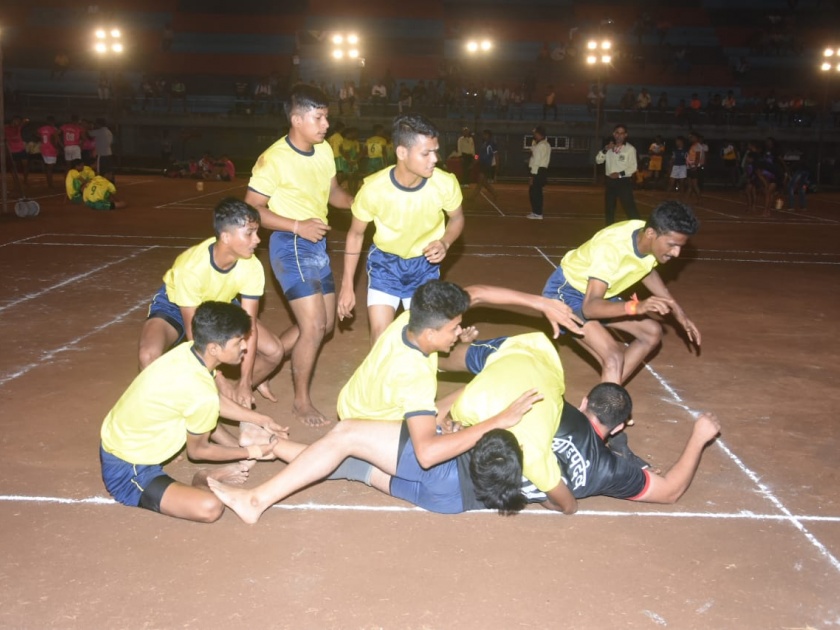 Kabaddi Tournament: Lalbagh Sports club, Navnath Mandal in the fourth round | कबड्डी स्पर्धा : लालबाग स्पोर्ट्स, नवनाथ मंडळ चौथ्या फेरीत