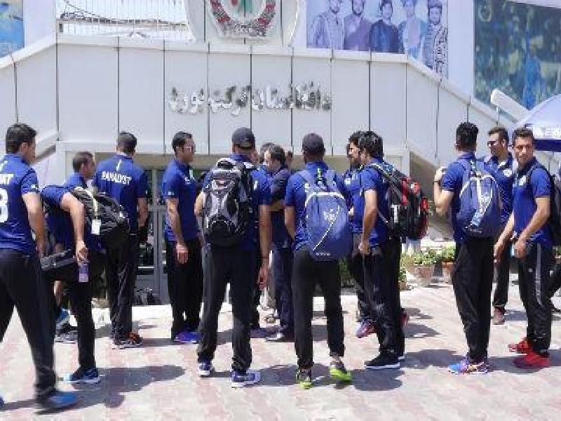 Suicide bombing near the stadium in Kabul during the T20 match | टी-20 सामन्यावेळी काबूलमध्ये स्टेडियमजवळ आत्मघाती स्फोट, दोघांचा मृत्यू