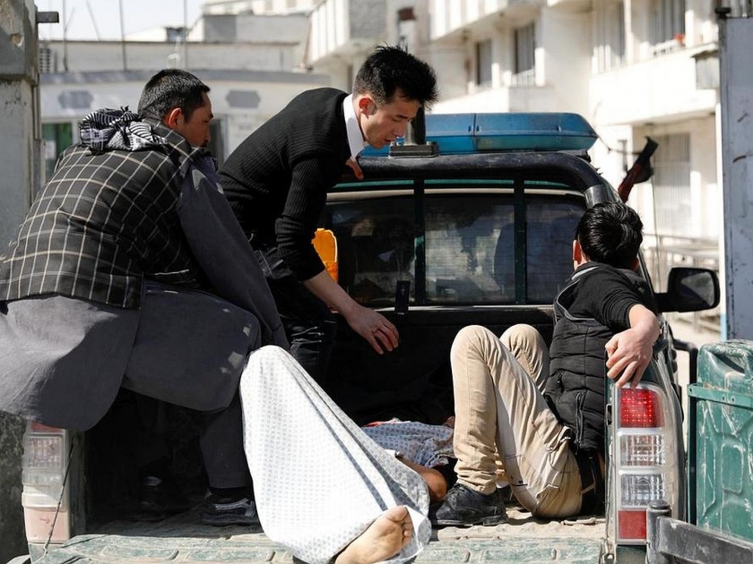 Afghanistan: Explosions near political gathering in Kabul | काबूलमध्ये दहशतवादी हल्ला, अनेक जण जखमी