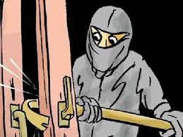 Burglar at Shirpur; 30 thousand dollars lumpas | शिरपूर येथे घरफोडी; ३० हजाराचा ऐवज लंपास