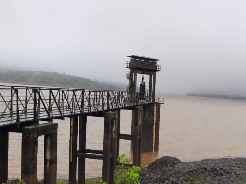 Heavy rains in Shahuwadi taluka kolhapur district; Release of water from Kadvi, Kasari Dam has started | कोल्हापूर: शाहूवाडी तालुक्यात अतिवृष्टी; कडवी, कासारी धरणातून पाण्याचा विसर्ग सुरु, नद्यांचे पाणी पात्राबाहेर