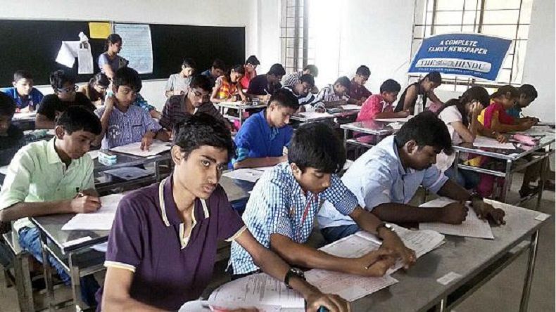 Aptitude test is unnecessary 'Kalakal' in Nagpur | नागपुरात कल चाचणीची विनाकारण ‘कलकल’