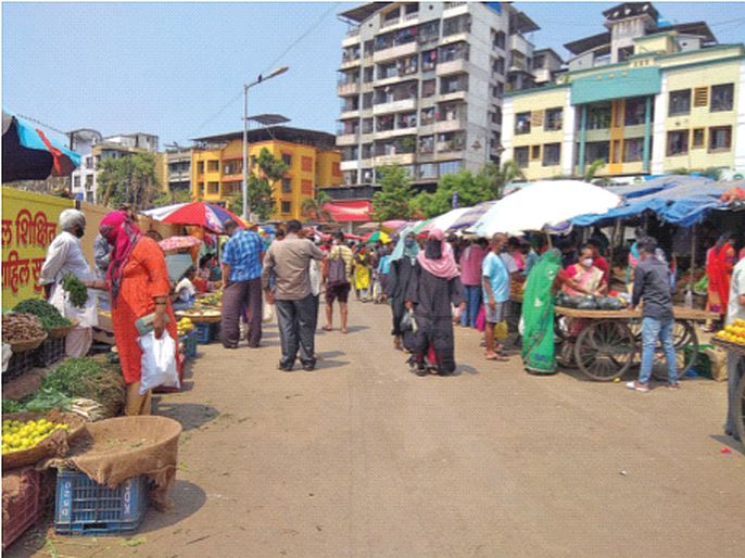 Crowd of citizens for shopping in Nerul, neglect of municipal administration; Fear of increased incidence | नेरुळमध्ये खरेदीसाठी नागरिकांची गर्दी, महापालिका प्रशासनाचे दुर्लक्ष ; प्रादुर्भाव वाढण्याची भीती