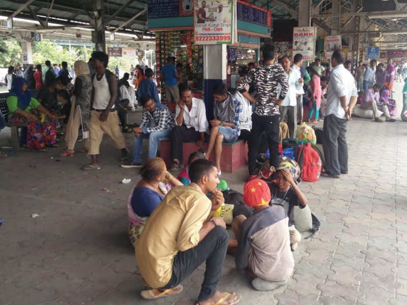  Question mark on the health of 2.5 lakh passengers traveling through Kalyan junction station | कल्याण जंक्शन स्थानकातून प्रवास करणाऱ्या २.५ लाख प्रवाशांच्या आरोग्यावर प्रश्नचिन्ह