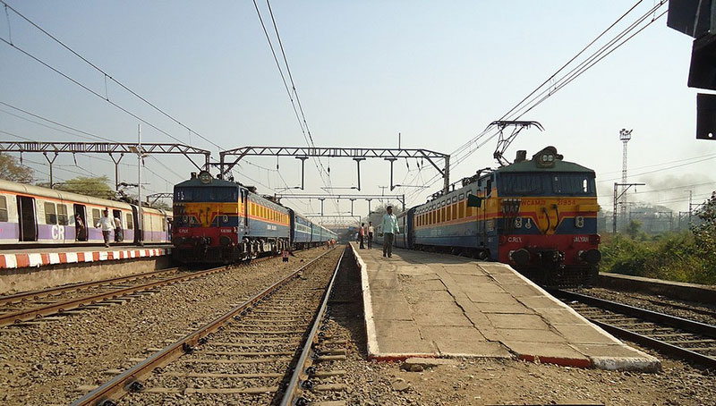 Coronavirus; 21 trains running from Maharashtra canceled till June 30 | Coronavirus; महाराष्ट्रातून धावणाऱ्या 'या' २१ रेल्वे गाड्या ३० जूनपर्यंत रद्द