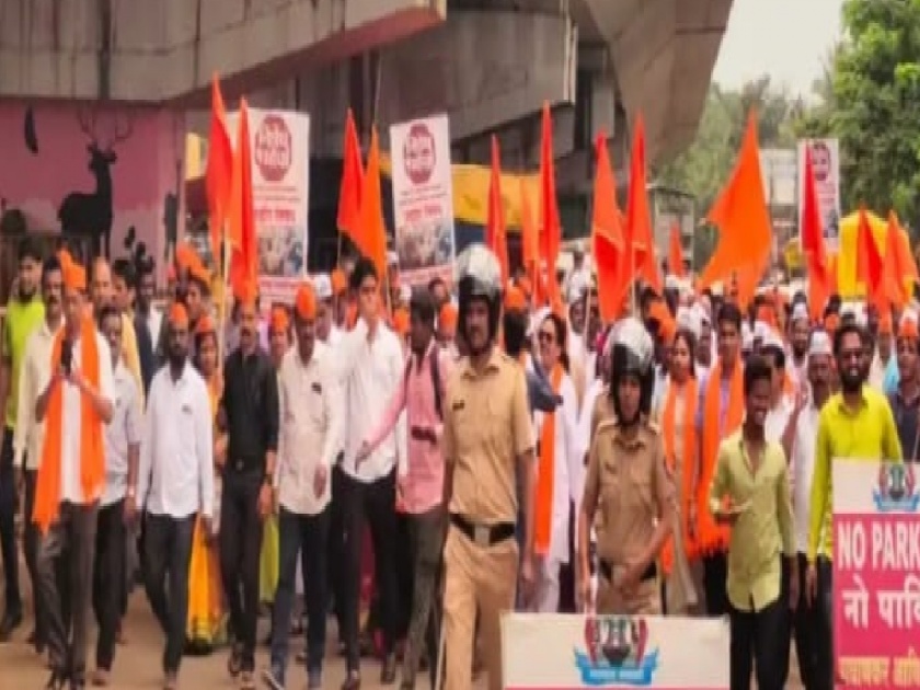 Jalana Lathi Attack Protest: Maratha community members took to the streets In Kankavli | जालन्यातील लाठी हल्ल्याचा निषेध: कणकवलीत शेकडो मराठा समाज बांधव उतरले रस्त्यावर, जोरदार घोषणाबाजी
