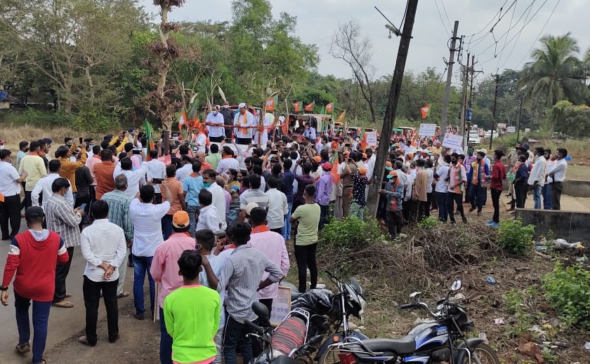 Demonstration in Kankavali from BJP's tractor rally | कृषी विधेयकाच्या समर्थनार्थ भाजपाचे ट्रॅक्टर रॅलीतून कणकवलीत शक्तिप्रदर्शन