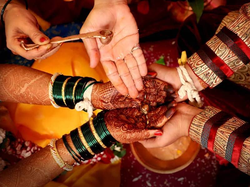 Tulsi vivah 2020: Marrying Tulsi brings the fruits of Kanyadana! | Tulsi vivah 2020: तुळशी विवाह लावल्याने मिळते कन्यादानाचे फळ!
