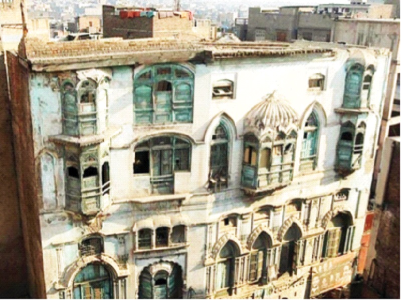 The Bollywood heritage in Peshawar will be preserved, the Kapoor mansion will be renovated | पेशावरमधील बॉलीवूड वारसा होणार जतन, कपूर हवेलीचा जीर्णोध्दार होणार