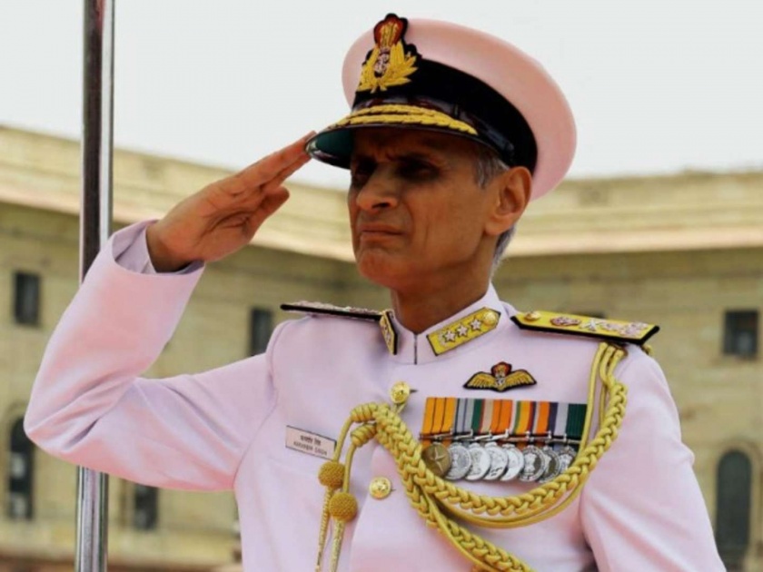 Karambir Singh should take over as the Chief of Naval Staff on Friday | करमबीर सिंग यांनी नौदल प्रमुखपदाची सूत्रे शुक्रवारी हाती घ्यावीत