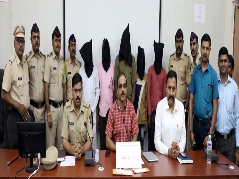 Police arrested the Saraiyat gang, who was involved in the robbery, seized seven men, including two goldsmiths | दरोडा टाकणार्‍या सराईत टोळीला पोलिसांनी केले जेरबंद, दोन सोनारांसह सात जणांना अटक 