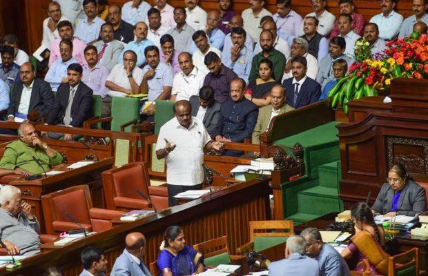 Will the new political turn of the Saturna in Karnataka end today? | कर्नाटकमधील सत्तानाट्य आज संपणार की नवे राजकीय वळण घेणार?