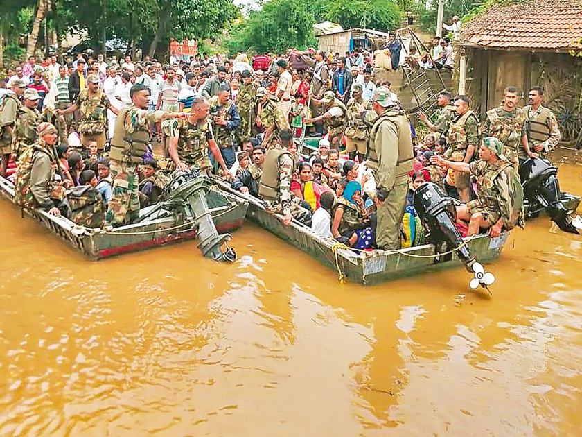 Floods in Kerala, Tamil Nadu, Karnataka | केरळ, तामिळनाडू, कर्नाटकात पुराचा कहर