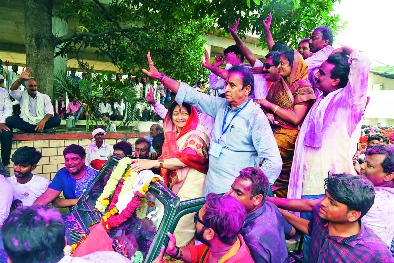  Katol Election Results : Charansingh Thakur Vs Anil Deshmukh, Samir Meghe Vs Vijay Ghodmare | Katol Election Results : काटोलमध्ये घडीचा गजर : हिंगण्यात काटे उलटे फिरले