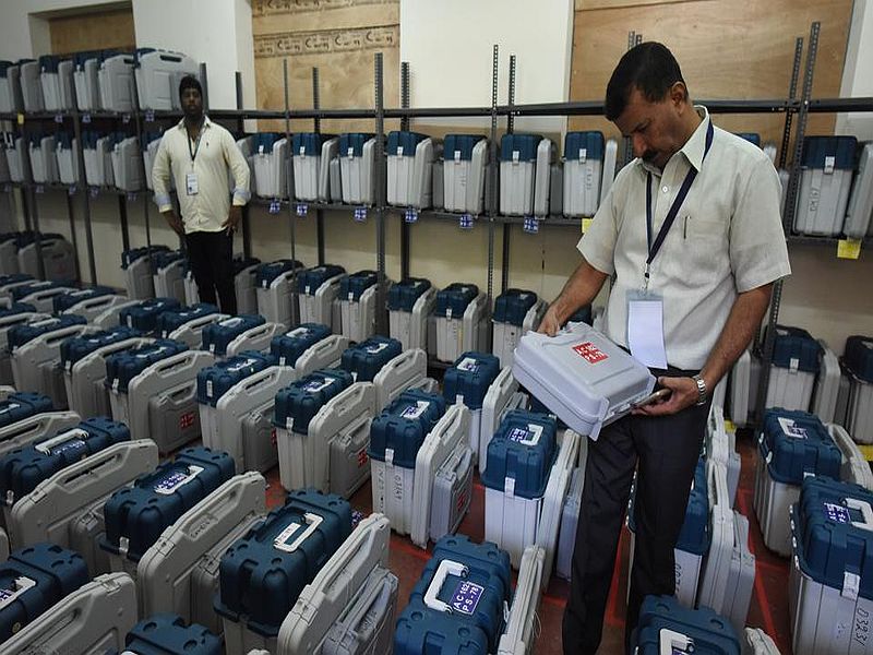 Mahrashtra Election 2019: District's attention to election results | निवडणूक निकालाकडे जिल्ह्याचे लक्ष
