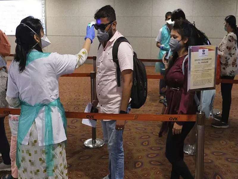 Health Minister Rajesh Tope said that the Quarantined people will be stamp on their hands like election ink mac | Coronavirus: आता हातावर मारणार निळ्या शाईचे शिक्के; राज्य सरकारचा निर्णय