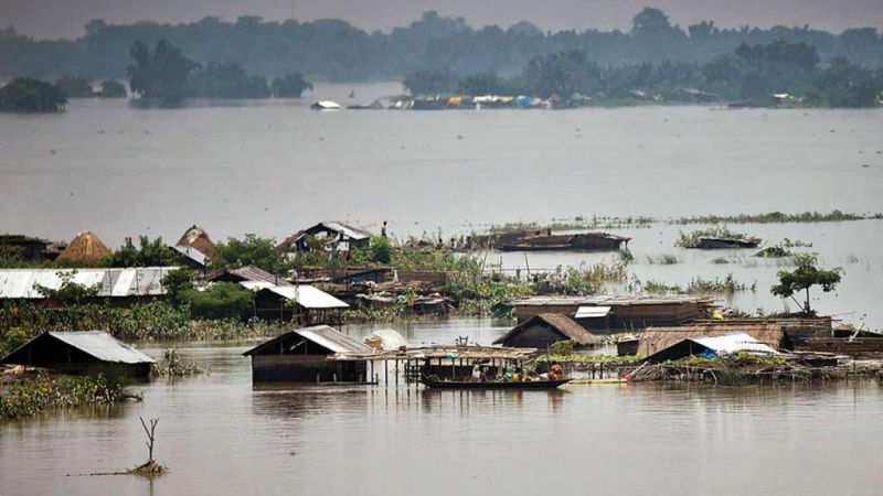 7 million people affected by floods in Assam | आसाममध्ये पुराचा ७० लाख लोकांना फटका