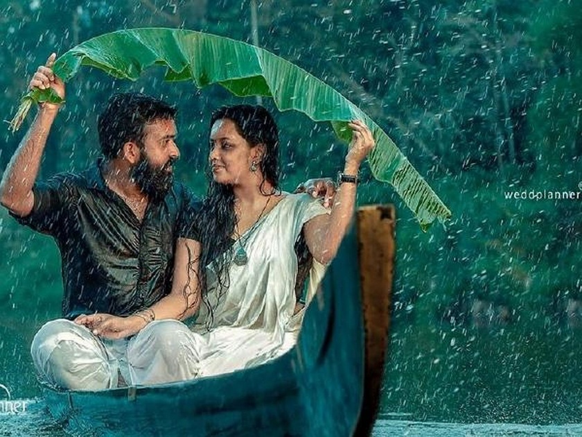 Watch viral video : Kerala couple falls into river while trying to kiss on a canoe during pre-wedding shoot | किस करताना कपलसोबत असं काही झालं... व्हिडीओ व्हायरल
