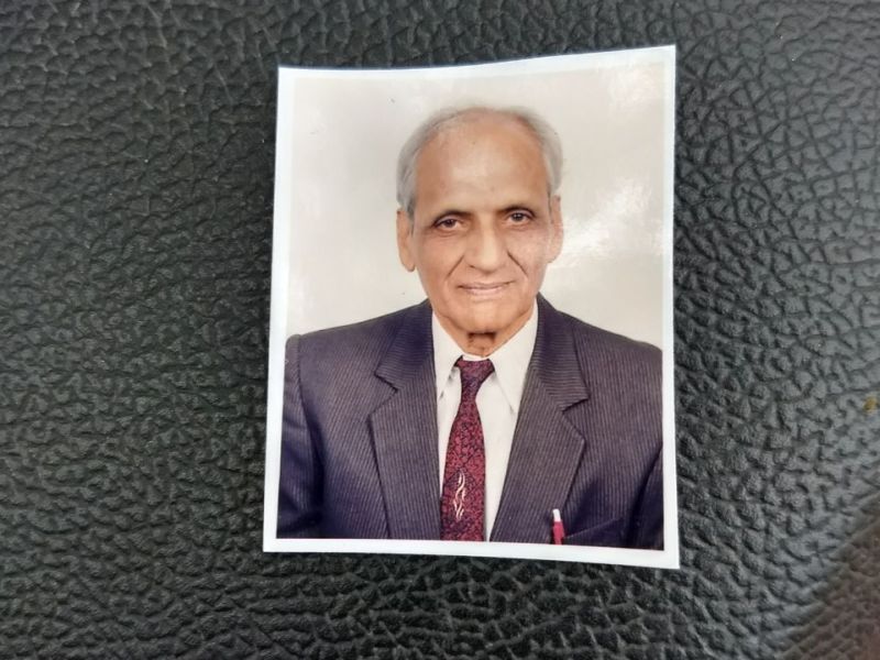 Dr. K. R Shirwadkar passed away | ज्येष्ठ समीक्षक डॉ. के. रं. शिरवाडकर यांचे वृद्धापकाळाने निधन